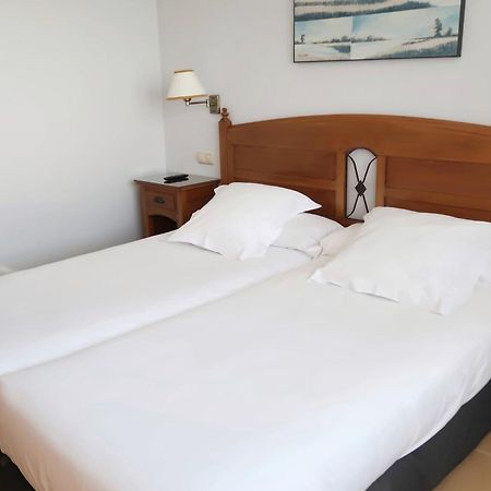 Hotel Gudamendi San Sebastian Bagian luar foto