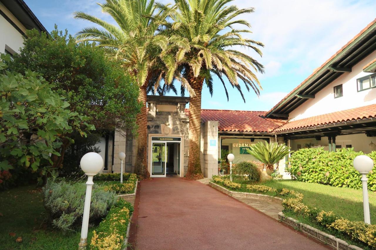 Hotel Gudamendi San Sebastian Bagian luar foto