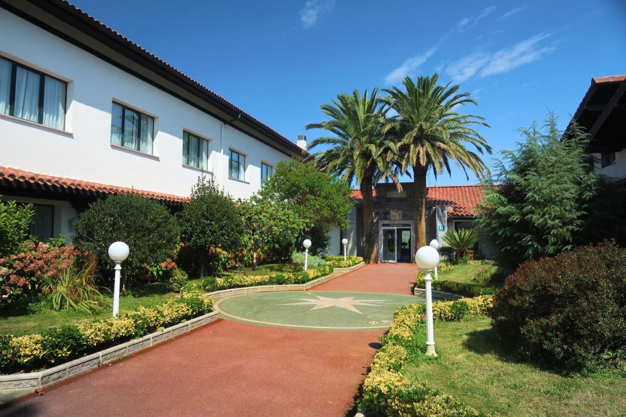 Hotel Gudamendi San Sebastian Bagian luar foto