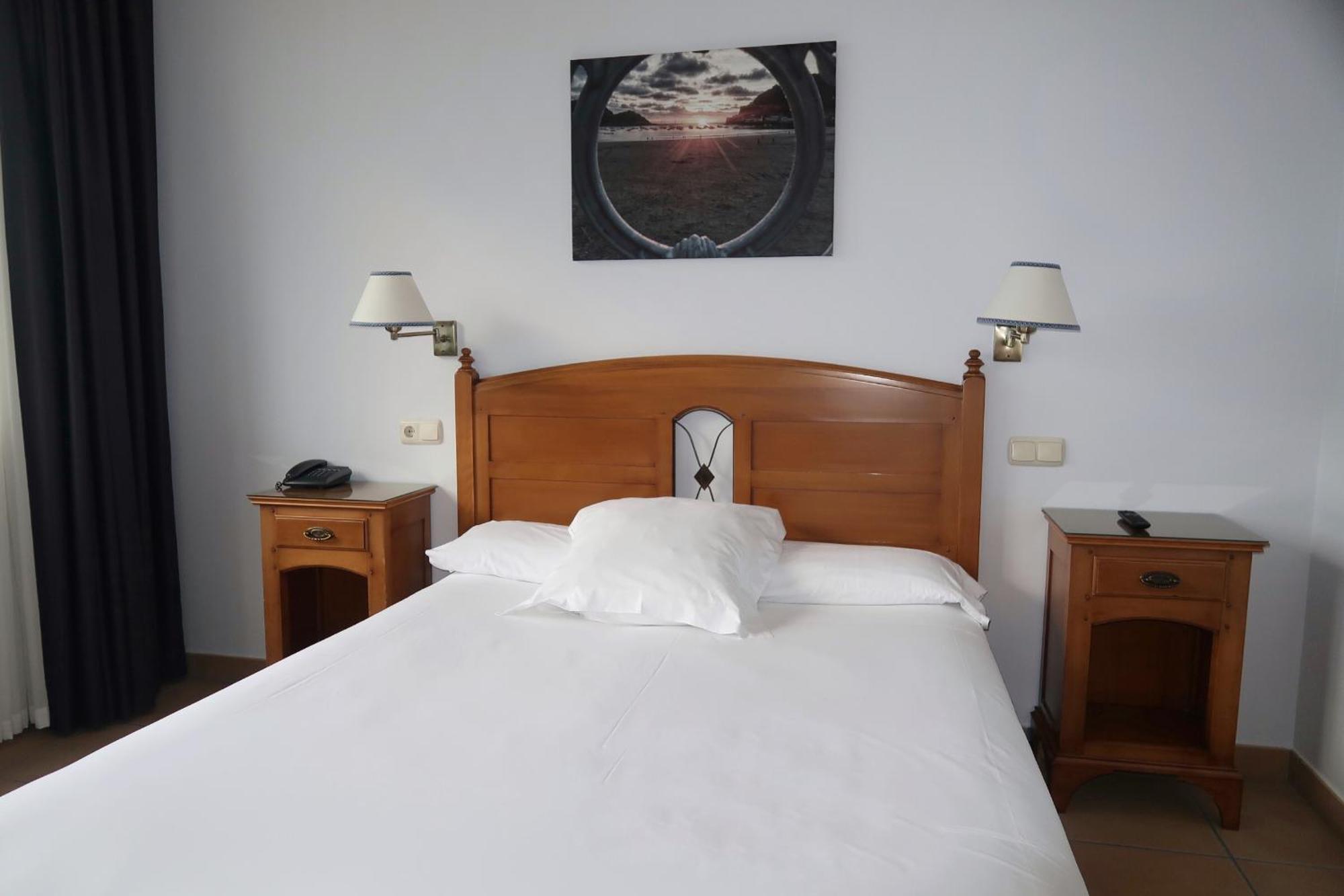 Hotel Gudamendi San Sebastian Bagian luar foto