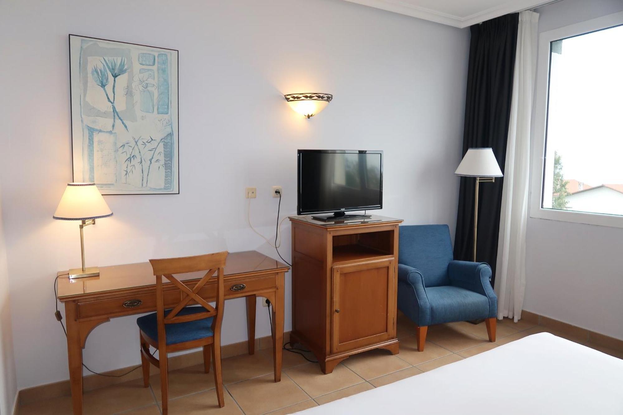 Hotel Gudamendi San Sebastian Bagian luar foto