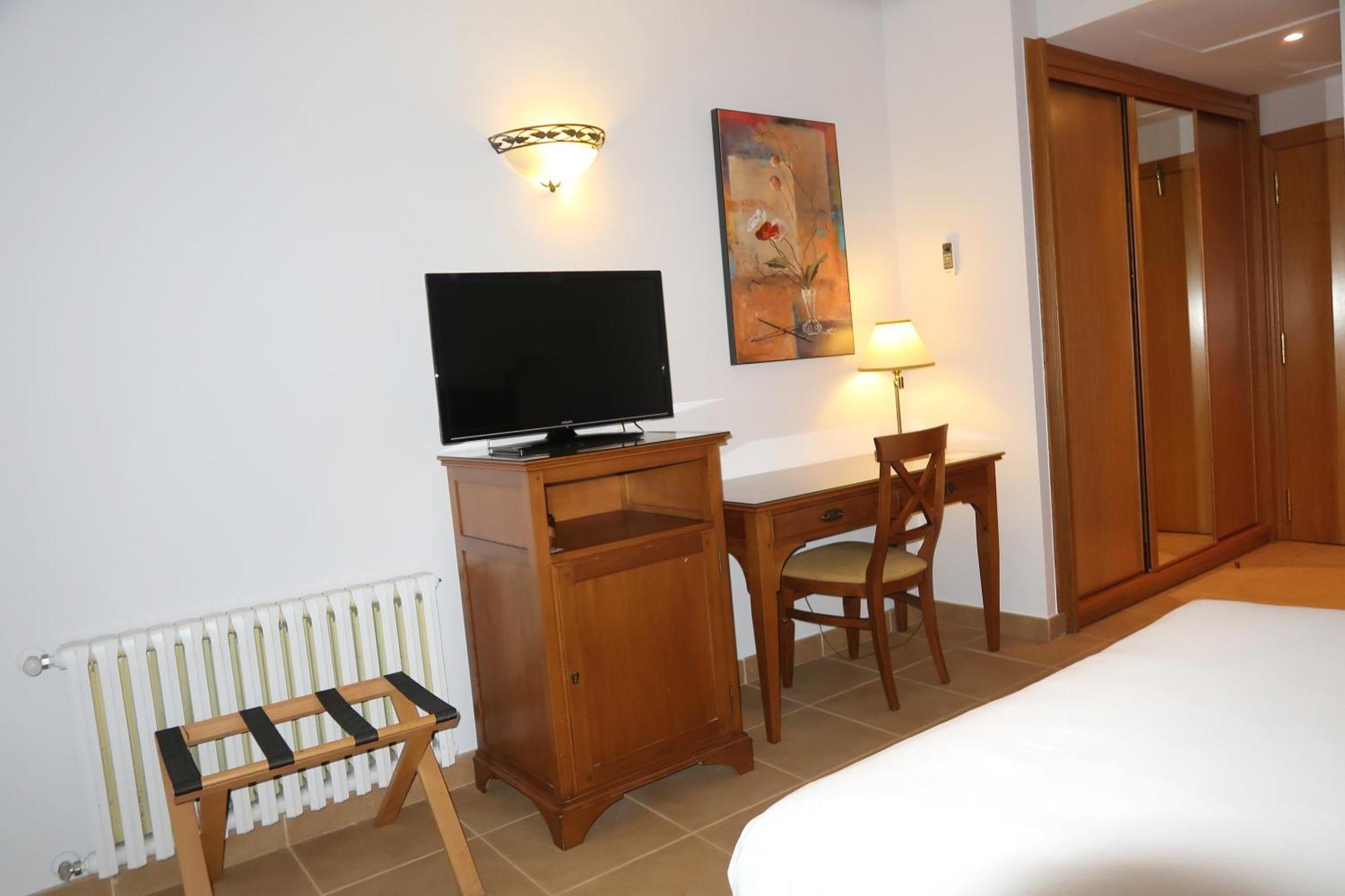 Hotel Gudamendi San Sebastian Bagian luar foto