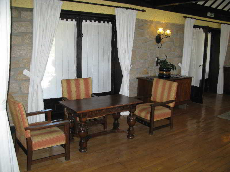 Hotel Gudamendi San Sebastian Bagian luar foto
