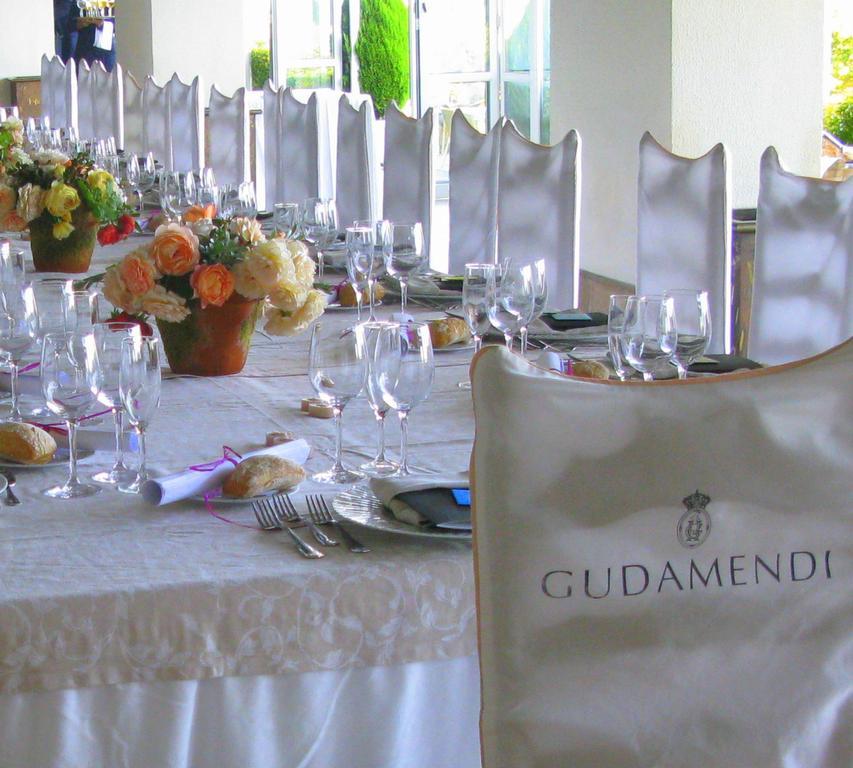 Hotel Gudamendi San Sebastian Bagian luar foto